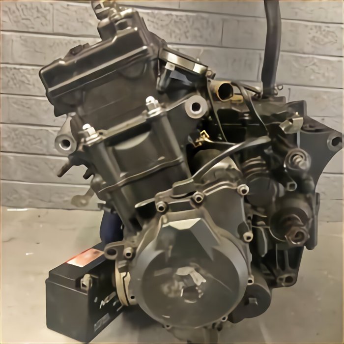 Yamaha r6 engine size