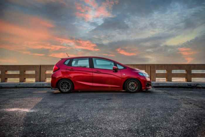 Does honda fit have awd