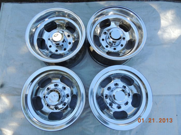 Does ford and dodge rims interchange