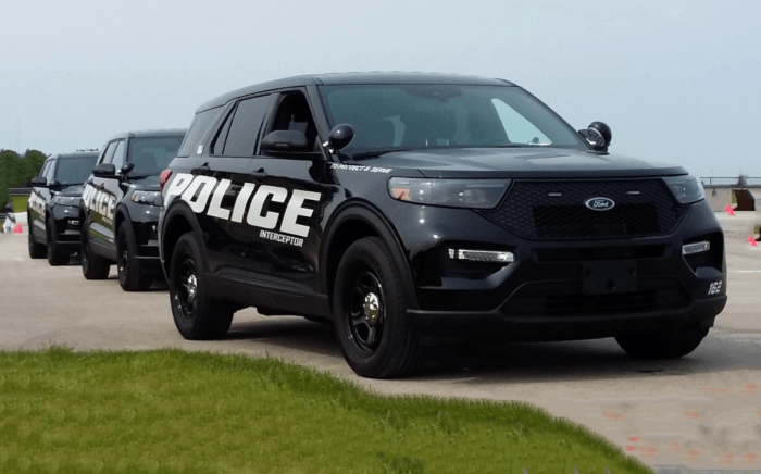 Ford interceptor police explorer hybrid vehicle utility wardsauto vehicles
