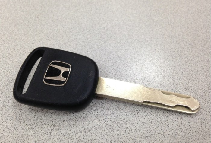 Honda key keys car remote replacement locksmith duplicate detroit mi contac