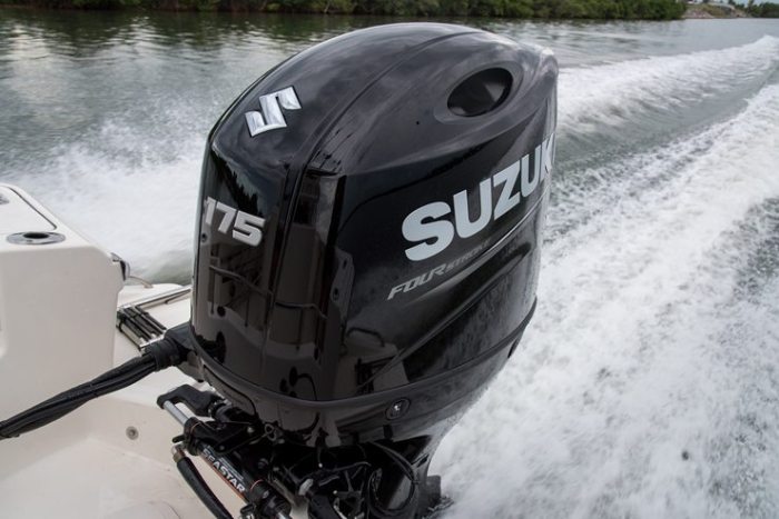 Do new suzuki outboards come with controls