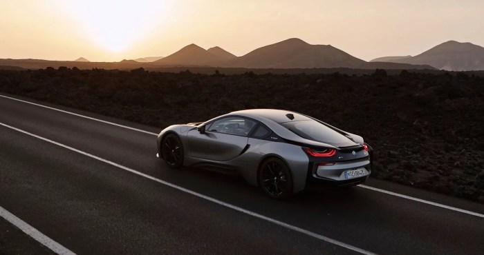 Did bmw discontinue the i8