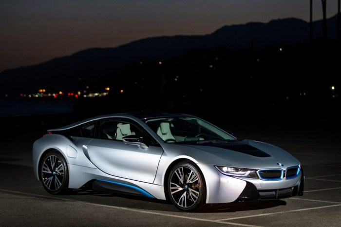 Have bmw stopped making the i8