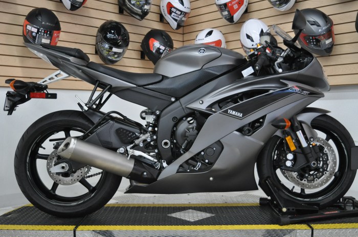 Yamaha r6 motorcycle for sale