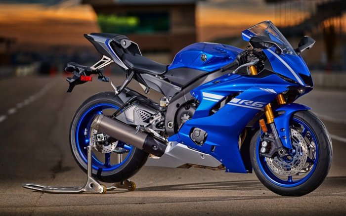 Yamaha r6 blue